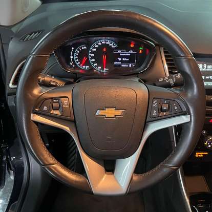 CHEVROLET-TRACKER-2018