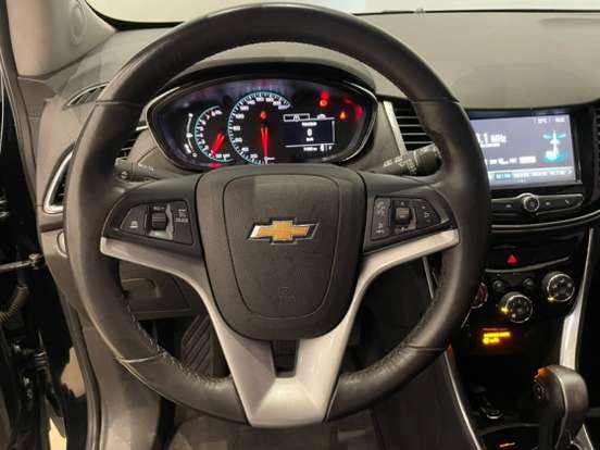 CHEVROLET-TRACKER-2017