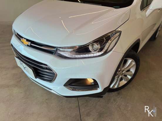 CHEVROLET-TRACKER-2018