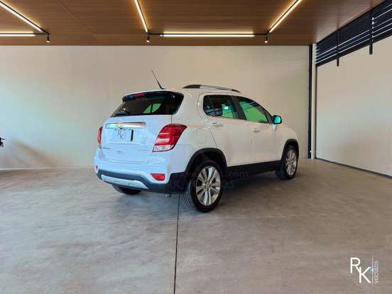CHEVROLET-TRACKER-2018