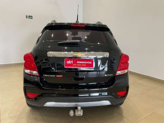CHEVROLET-TRACKER-2017