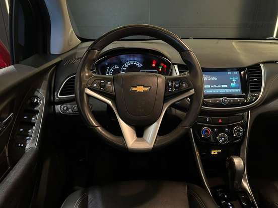 CHEVROLET-TRACKER-2018