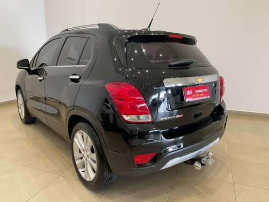 CHEVROLET-TRACKER-2017