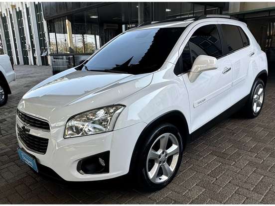 CHEVROLET-TRACKER-2015