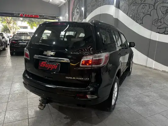 CHEVROLET-TRAILBLAZER-2012