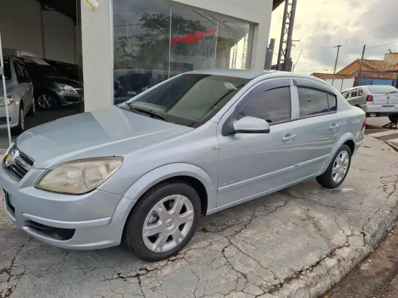 CHEVROLET VECTRA 2.0 MPFI EXPRESSION 8V FLEX 4P MANUAL