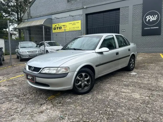 CHEVROLET VECTRA 2.0 MPFI GLS 8V GASOLINA 4P MANUAL
