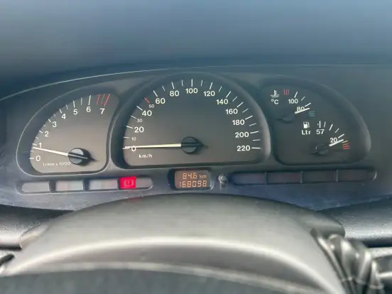 CHEVROLET-VECTRA-2.0 MPFI GLS 8V GASOLINA 4P MANUAL CHEVROLET-VECTRA-1996