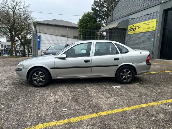 CHEVROLET-VECTRA-2.0 MPFI GLS 8V GASOLINA 4P MANUAL CHEVROLET-VECTRA-1996