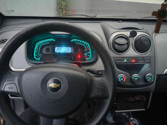 CHEVROLET-AGILE-2011