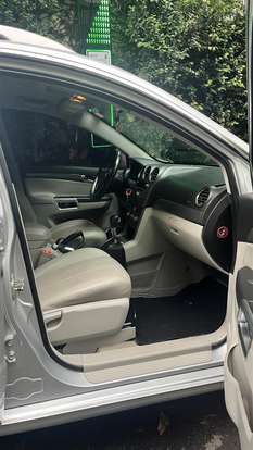 CHEVROLET-CAPTIVA-2010