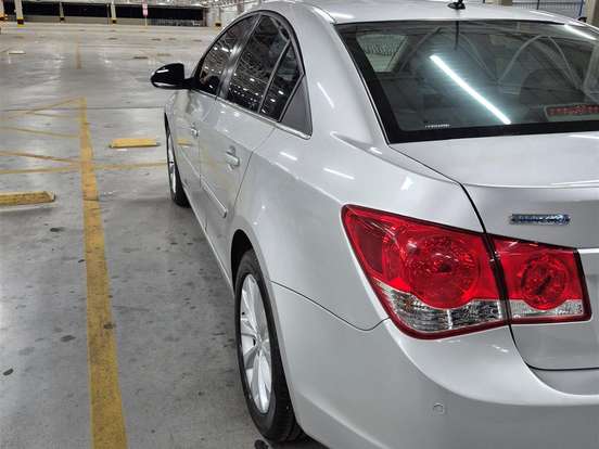 CHEVROLET-CRUZE-1.8 LT 16V FLEX 4P MANUAL CHEVROLET-CRUZE-2015