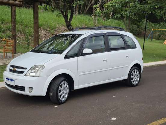 CHEVROLET-MERIVA-2011