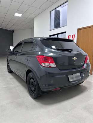 CHEVROLET-ONIX-2016