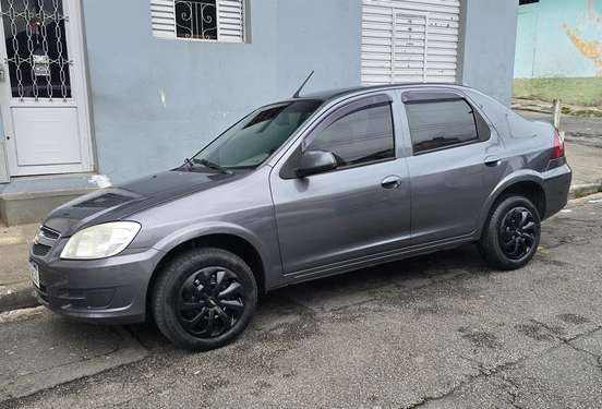 CHEVROLET-PRISMA-2012