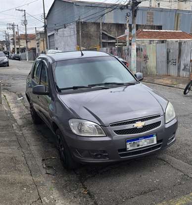 CHEVROLET-PRISMA-2012