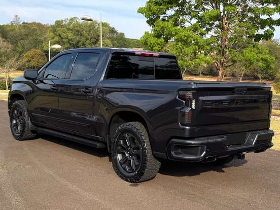 CHEVROLET-SILVERADO-2023