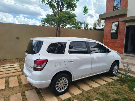 CHEVROLET-SPIN-2012