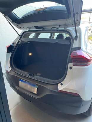 CHEVROLET-TRACKER-2023