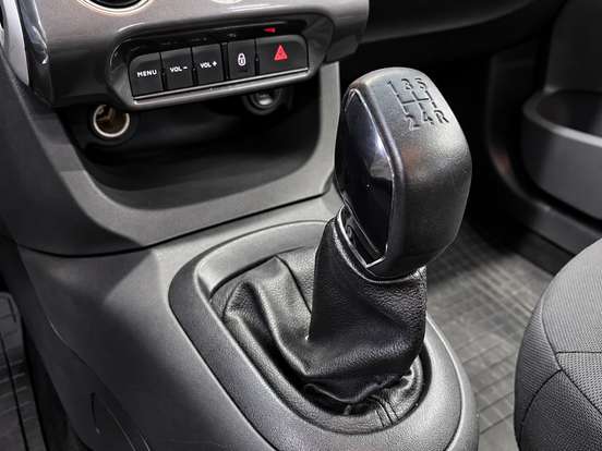 CITROËN-C3-1.2 PURE TECH FLEX ATTRACTION MANUAL CITROËN-C3-2018