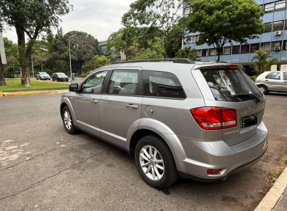 DODGE JOURNEY 3.6 SXT V6 GASOLINA 4P AUTOMÁTICO