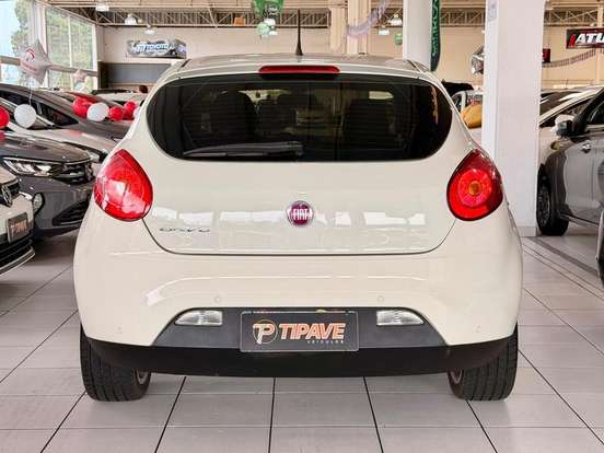 FIAT-BRAVO-1.8 ESSENCE 16V FLEX 4P AUTOMATIZADO FIAT-BRAVO-2014