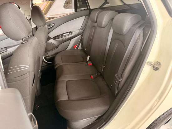FIAT-BRAVO-1.8 ESSENCE 16V FLEX 4P AUTOMATIZADO FIAT-BRAVO-2014