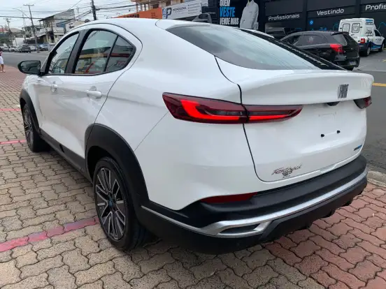 FIAT-FASTBACK-2026