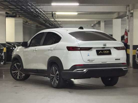 FIAT-FASTBACK-2024