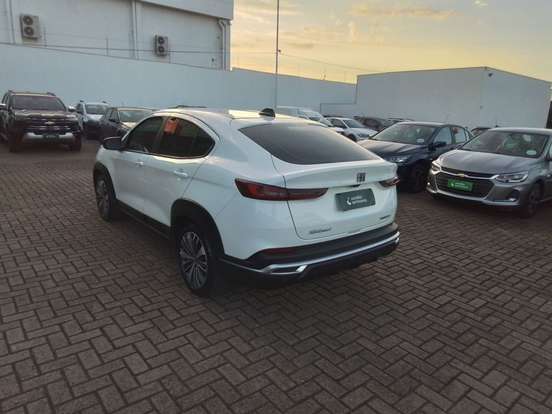 FIAT-FASTBACK-2025