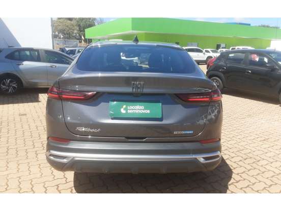 FIAT-FASTBACK-2025