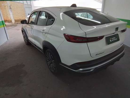 FIAT-FASTBACK-1.0 TURBO 200 HYBRID AUDACE CVT FIAT-FASTBACK-2025