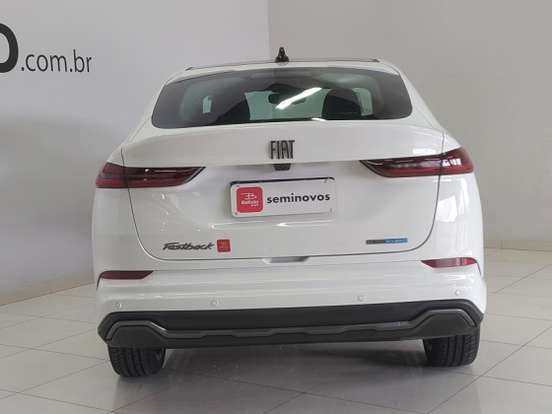 FIAT-FASTBACK-2025