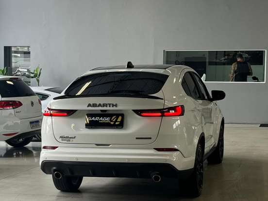 FIAT-FASTBACK-1.3 TURBO 270 FLEX ABARTH AT6 FIAT-FASTBACK-2024