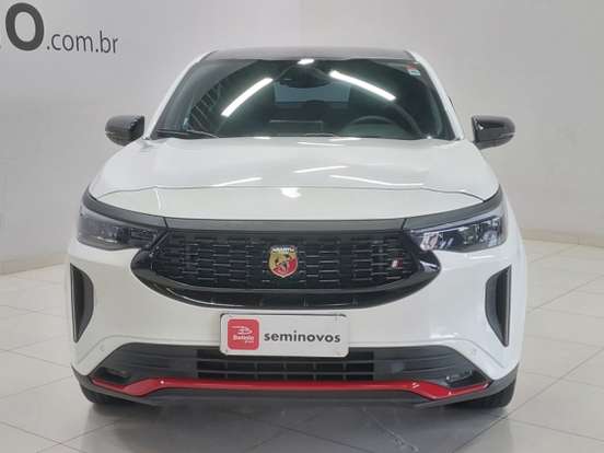 FIAT-FASTBACK-2025