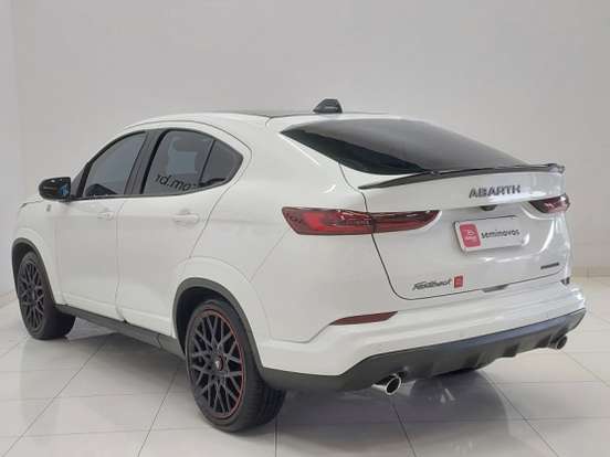 FIAT-FASTBACK-2025