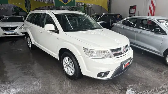 FIAT-FREEMONT-2013