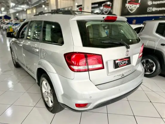 FIAT-FREEMONT-2.4 PRECISION 16V GASOLINA 4P AUTOMÁTICO FIAT-FREEMONT-2012