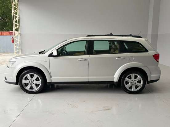 FIAT-FREEMONT-2012