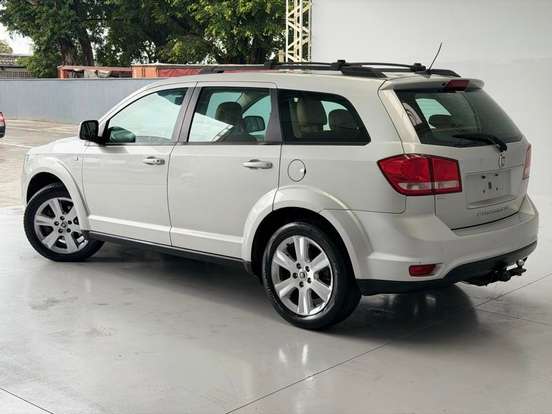 FIAT-FREEMONT-2.4 PRECISION 16V GASOLINA 4P AUTOMÁTICO FIAT-FREEMONT-2012