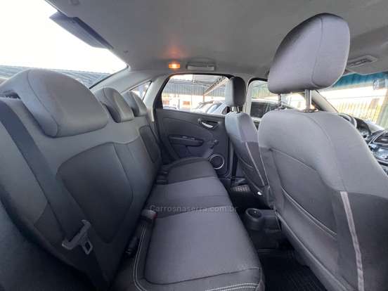 FIAT-GRAND SIENA-1.4 MPI ATTRACTIVE 8V FLEX 4P MANUAL FIAT-GRAND SIENA-2013