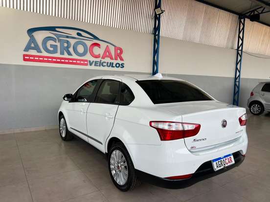 FIAT-GRAND SIENA-1.6 MPI ESSENCE 16V FLEX 4P MANUAL FIAT-GRAND SIENA-2015
