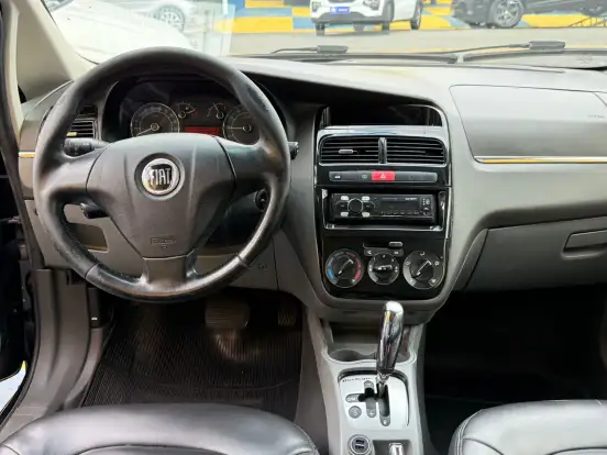 FIAT-LINEA-2011