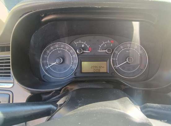 FIAT-LINEA-2008