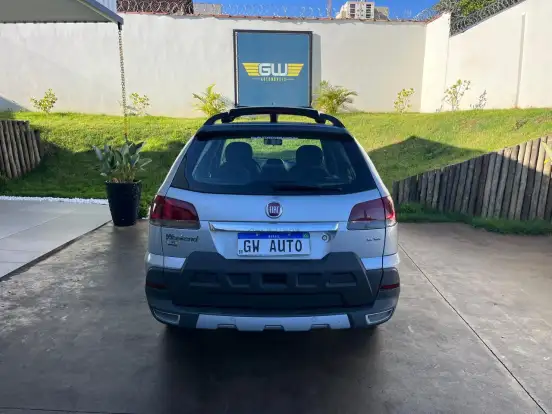 FIAT-PALIO-1.8 MPI ADVENTURE WEEKEND 16V FLEX 4P MANUAL FIAT-PALIO-2016