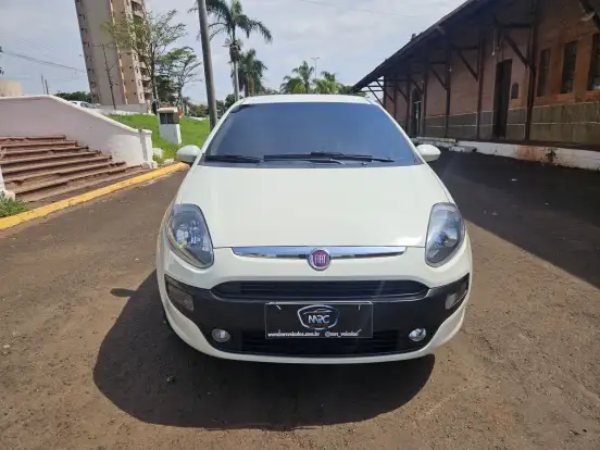 FIAT-PUNTO-1.6 ESSENCE 16V FLEX 4P MANUAL FIAT-PUNTO-2014