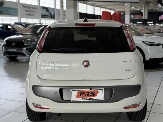 FIAT-PUNTO-1.6 ESSENCE 16V FLEX 4P MANUAL FIAT-PUNTO-2015