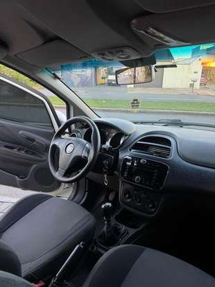 FIAT-PUNTO-2012
