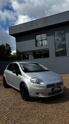 FIAT PUNTO 1.6 ESSENCE 16V FLEX 4P MANUAL