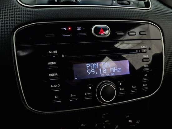 FIAT-PUNTO-2014